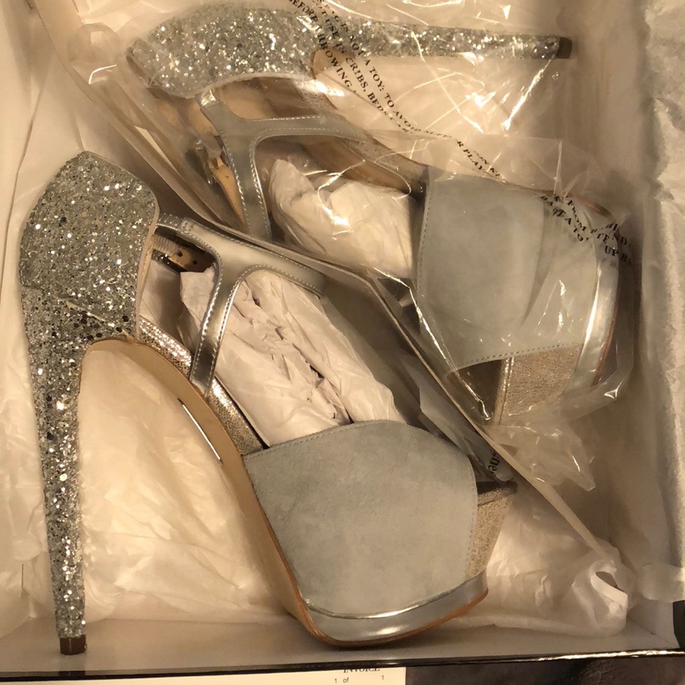 Boutique 9 Nerissa Suede Platform Pumps light blue